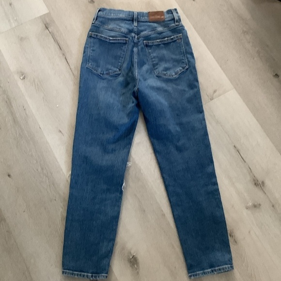 MADEWELL DISTRESSED COMFORT STRETCH EDITION MOM JEAN SIZE 27 - Picture 4 of 15